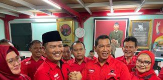 Ratusan Kader Antar Her Suprabu Mendaftar Sebagai Bakal Calon Wali Kota Surakarta Ratusan Kader Antar Her Suprabu Mendaftar Sebagai Bakal Calon Wali Kota Surakarta