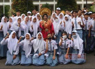 Peringati Hardiknas 2024, Tri Yuli Setyowati Berikan Pesan Kepada Generasi Muda