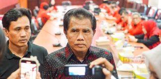 Riyanta Mengembalikan Formulir Bakal Calon Wakil Gubernur