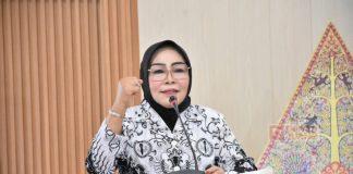 Bupati Sri Sumarni Buka Seminar Pendidikan Bersama PGRI Kabupaten Grobogan