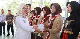 Ristawati Hadiri Litersasi Keuangan Di SMK N Karanggayam Ristawati