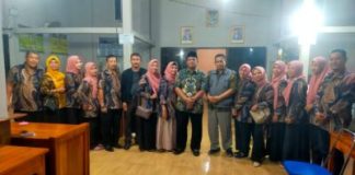 H. Riswadi, S.H. Hadiri Sedekah Bumi dan Pagelaran Wayang Kulit di Gandarum