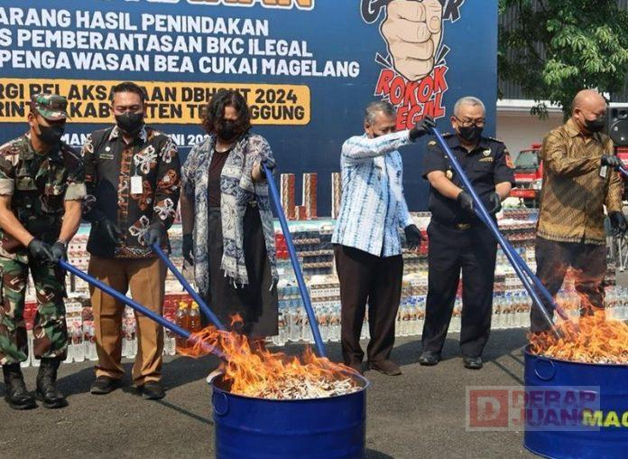 Mbak Intan Ikuti Pemusnahan Barang Ilegal Bersama Bea Cukai (2) Intan Kurniasari