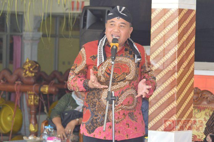 Taufik Hadiri Festival Adat Janggolan dan Pelunasan PBB-P2
