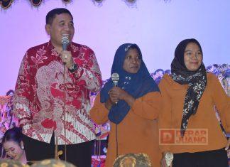 Bareng Warga Karangjengkol, Taufik Saksikan Wayang Kulit Taufik Nurhidayat