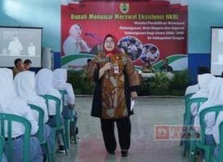 Bupati Yuni Laksanakan Program Bupati Mengajar Menyongsong Indonesia Emas 2045