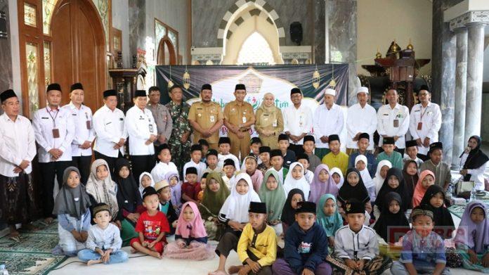 Santuni Anak Yatim, Mbak Eisti Ingatkan Berbagi Adalah Keutamaan di Bulan Muharram