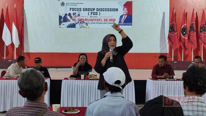 Sri Ruwiyati Ingatkan Pentingnya Gotong Royong Hadapi Pilkada Banjarnegara 2024 Sri Ruwiyati
