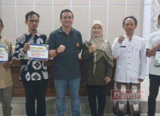 Wali Kota Aaf Serahkan Bantuan Keberlangsungan Kelompok Tani dan Ternak wali kota