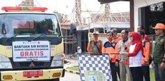 Ristawati Lepas Bantuan Air Bersih untuk Desa Terdampak Kekeringan Ristawati