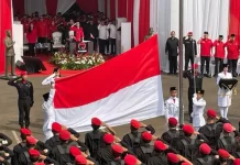 Ibu Megawati Menjadi Pembina Upacara Kemerdekaan di DPP PDI Perjuangan