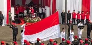 Ibu Megawati Menjadi Pembina Upacara Kemerdekaan di DPP PDI Perjuangan Ibu Megawati Menjadi Pembina Upacara Kemerdekaan di DPP PDI Perjuangan