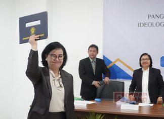 Agustina Wilujeng Angkat Isu Pangan dalam Sidang Promosi Doktor