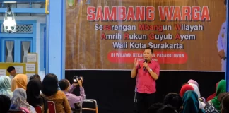 Pemkot Solo Gelar Sambang Warga, Wali Kota Teguh Respons Cepat Keluhan Masyarakat Pemkot Solo Gelar Sambang Warga, Wali Kota Teguh Respons Cepat Keluhan Masyarakat