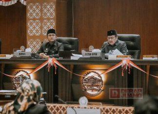 dr. Budhi Bersama Pj Bupati Setujui Empat Raperda