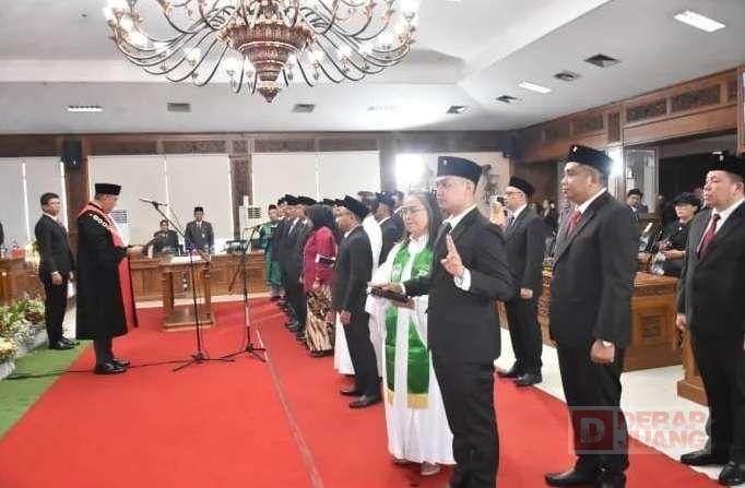Caleg Terpilih DPRD Kota Salatiga 2024-2029 Resmi Dilantik Caleg Terpilih DPRD Kota Salatiga 2024-2029 Resmi Dilantik