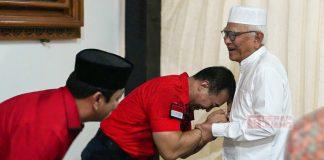 Andika – Hendi Sowan ke Kediaman Gus Mus di Rembang Andika - Hendi Sowan ke Kediaman Gus Mus di Rembang