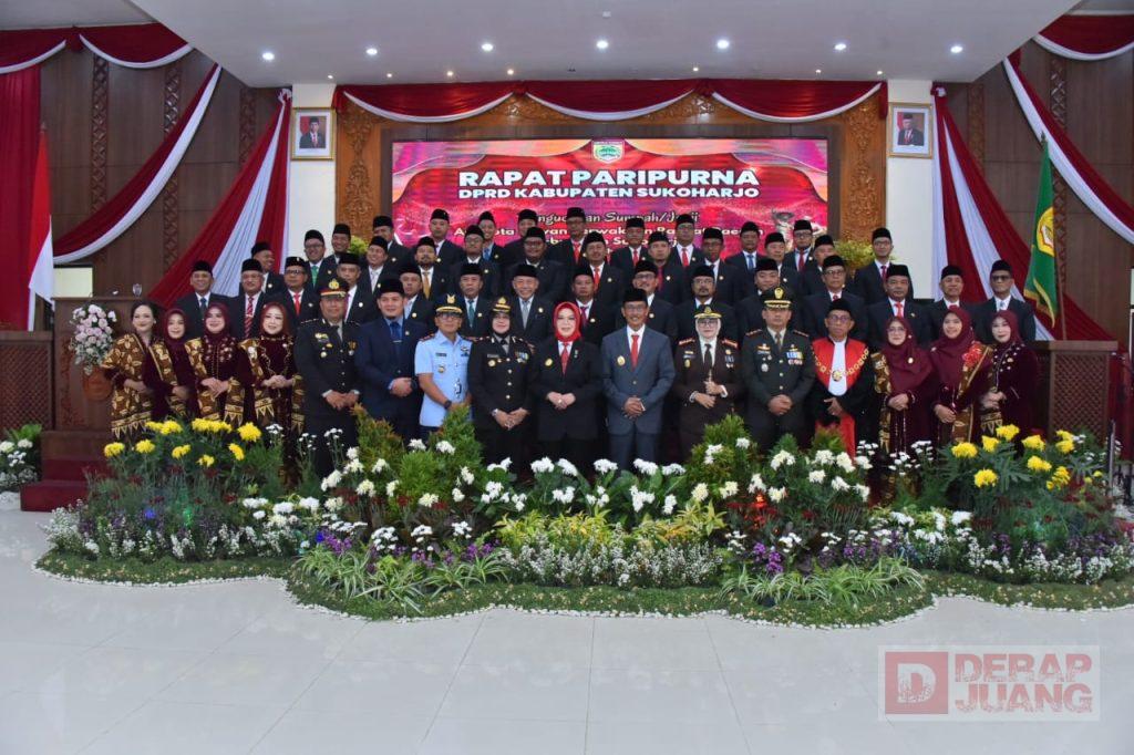 Debora Melani Rian Astuti, seorang Asisten Mentor Juang (AMJ) Komunitas Juang Jawa Tengah, resmi dilantik sebagai anggota DPRD Kabupaten Sukoharjo