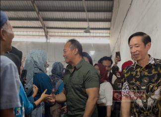 Kunjungi PT Pandatex, Andika Perkasa Disambut Meriah Ribuan Buruh di Magelang