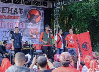 Jalan Sehat Andika-Hendi Dimeriahkan Hiburan, Doorprize, dan Tebus Murah Minyak Goreng