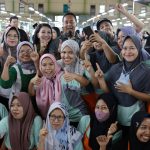Pekerja Perempuan Tangguh Purworejo Antusias Menyambut Kedatangan Andika Perkasa