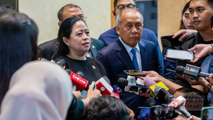 Pimpin Sidang DPR, Mbak Puan Singgung Makan Bergizi Gratis Hingga Penurunan Biaya Haji (3) Puan