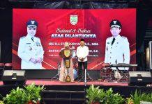 Bupati Sukoharjo Terpilih Etik Suryani menyampaikan sambutan pada acara Doa Bersama setelah dilantik