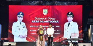 Bupati Sukoharjo Terpilih Etik Suryani menyampaikan sambutan pada acara Doa Bersama setelah dilantik