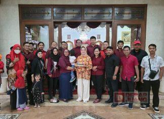 Bupati Etik Dapat Kejutan Ucapan Ultah Dari KJ Sukoharjo