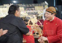 Menjaga Jati Diri Bangsa Melalui Gelaran Wayang Kulit Wayang Kulit