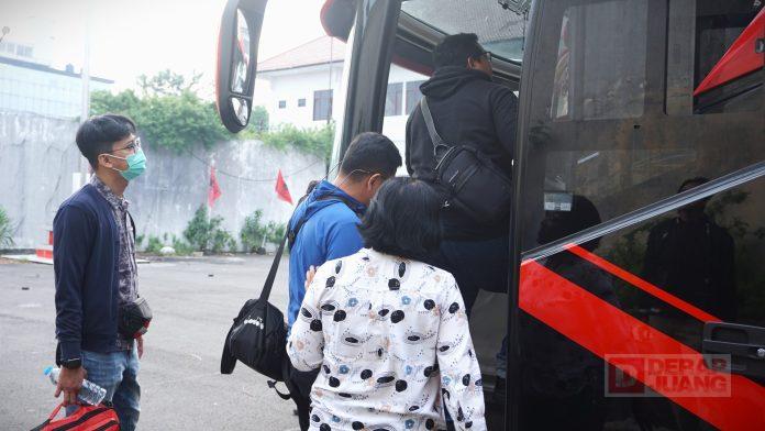 DPD-Partai-Jateng-Berangkatkan-Rombongan-Ziarah-Kebangsaan-ke-Makam-Bung-Karno PDI Perjuangan Jateng