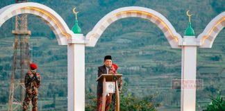 Bupati Wonosobo bersama 28 Ribu Jamaah Sholat Idul Adha dengan View Terbaik di Dunia PDI Perjuangan Wonosobo