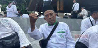 Gus Wahid Kader Banteng usia 75 Tahun asal Kota Tegal : Semangat Tak Kenal Usia dalam Ziarah Makam Bung Karno