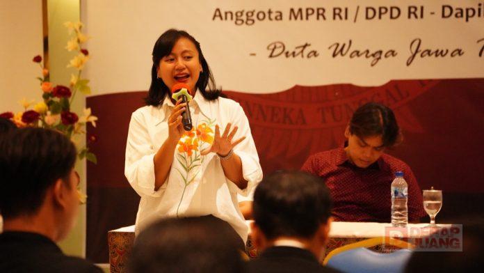Mbak-Casytha-Tekankan-Pentingnya-Empat-Pilar-dan-Kepercayaan-dalam-Organisasi-Pemuda-Surakarta-2 Mbak Casytha