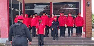 Peringati Hari Lahir Pancasila, DPC PDI Perjuangan Banyumas Gelar Upacara Bendera di Kantor DPC Partai