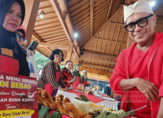 Samuel Wattimena Dorong Masyarakat Kembangkan Makanan Pendamping Beras Samuel Wattimena