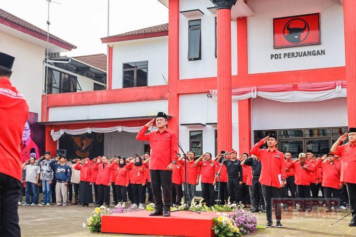 Tak Sekadar Upacara, DPC PDI Perjuangan Wonosobo Banjiri Masyarakat dengan Kegiatan Sosial Budaya hingga Launching Ambulance