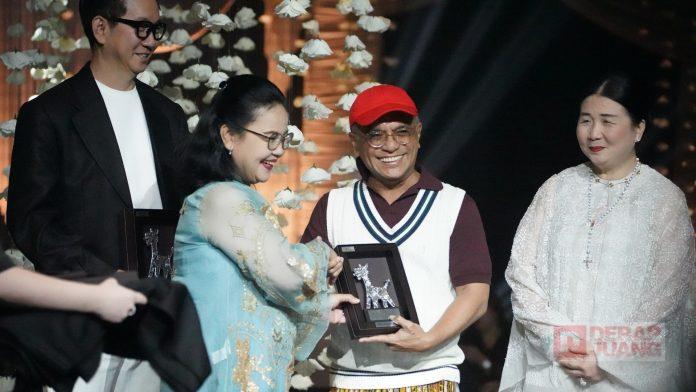 Event-Pameran-Fashion-Samuel-Wattimena-Suguhkan-Karya-‘Hoax-and-Seven-Sins Samuel Wattimena