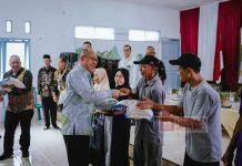 Perkuat Ketahanan Pangan, Sadewo Salurkan Bantuan Beras di Banyumas