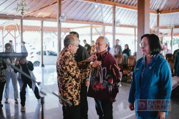 Sadewo-Kukuhkan-Tim-Pembina-Posyandu-Banyumas