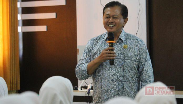 DPRD-Goes-to-School-Wahju-Djatmika-Edukasi-Mental-Health-Pelajar-SMA-Negeri-1-Sigaluh Wahju Djatmika