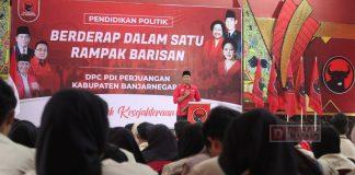 Gemakan Semangat Juang, PDI Perjuangan Banjarnegara Bekali Pendidikan Politik Ratusan Mahasiswa KIP Kuliah