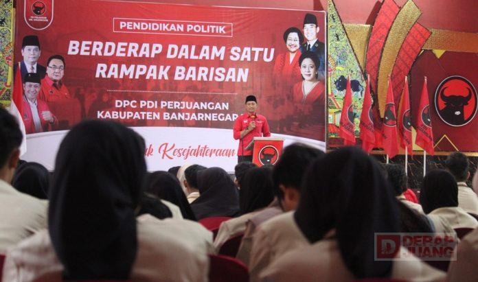 Gemakan-Semangat-Juang-PDI-Perjuangan-Banjarnegara-Bekali-Pendidikan-Politik-Ratusan-Mahasiswa-KIP-Kuliah