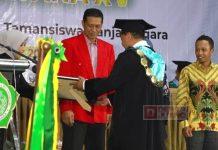 Nuryanto dan Wahju Djatmika Dampingi Wisuda Mahasiswa KIP Kuliah Aspirasi PDI Perjuangan