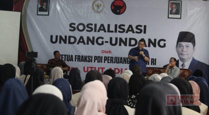 Utut Adianto Gelar Sosialisasi UU BUMN di Hadapan Mahasiswa Politeknik Banjarnegara Utut Adianto