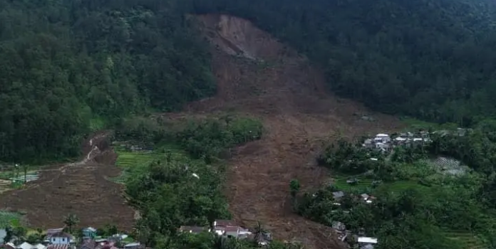 Bencana Longsor di Dusun Situkung, Banjarnegara, Kader PDI Perjuangan 'Gercep' Dirikan Posko dan Dapur Umum