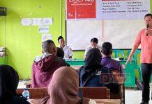 Wahju Djatmika Sosialisasikan PIP Aspirasi Utut Adianto di SMK Darunnajah Banjarmangu