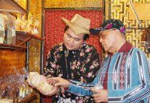 Samuel Wattimena Perjuangkan Wisata Bukit Cinta Jadi ‘Creative Hub’ Samuel Wattimena