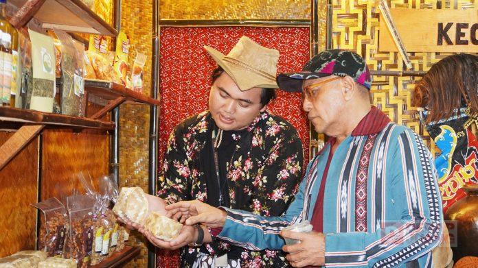 Samuel-Wattimena-Perjuangkan-Wisata-Bukit-Cinta-Jadi-‘Creative-Hub Samuel Wattimena