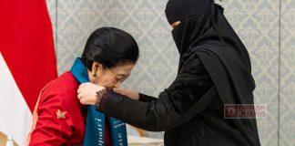 Berhasil Wujudkan Kepemimpinan Strategis, Megawati Terima Gelar Doktor Kehormatan dari PNU Arab Megawati Soekarnoputri